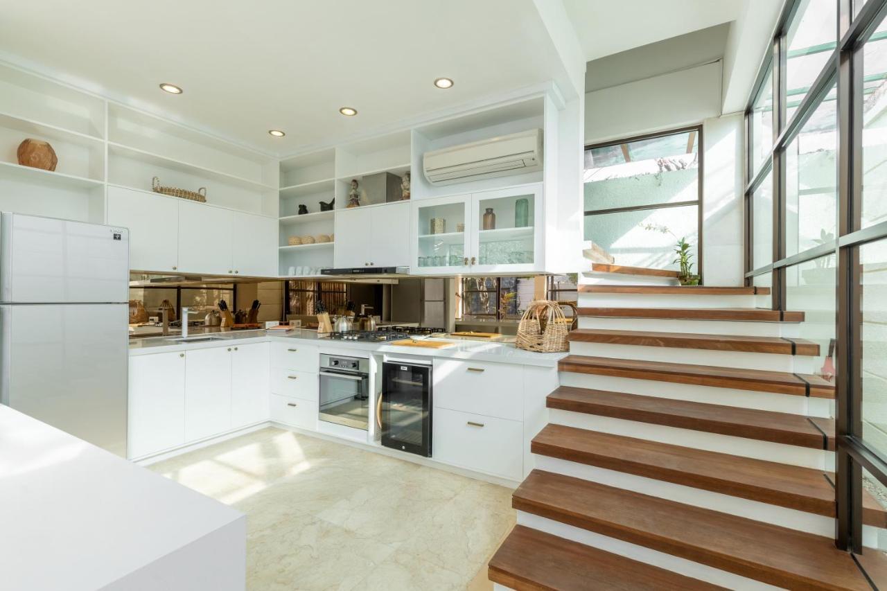 Villa Lumut 3 Bedrooms Central Seminyak Экстерьер фото